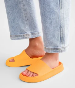 Shoes | BKE Sunshine Textured Slide Orange