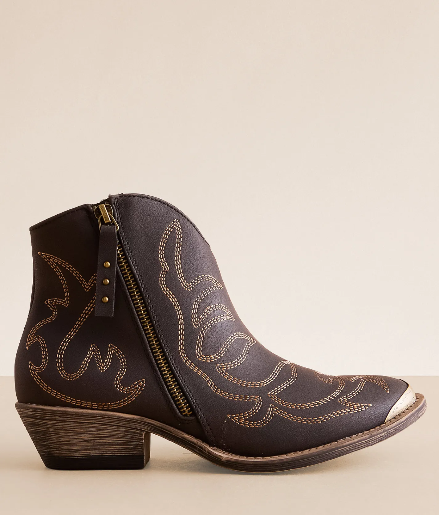 Very G Tazz Western Ankle Boot Black Hot