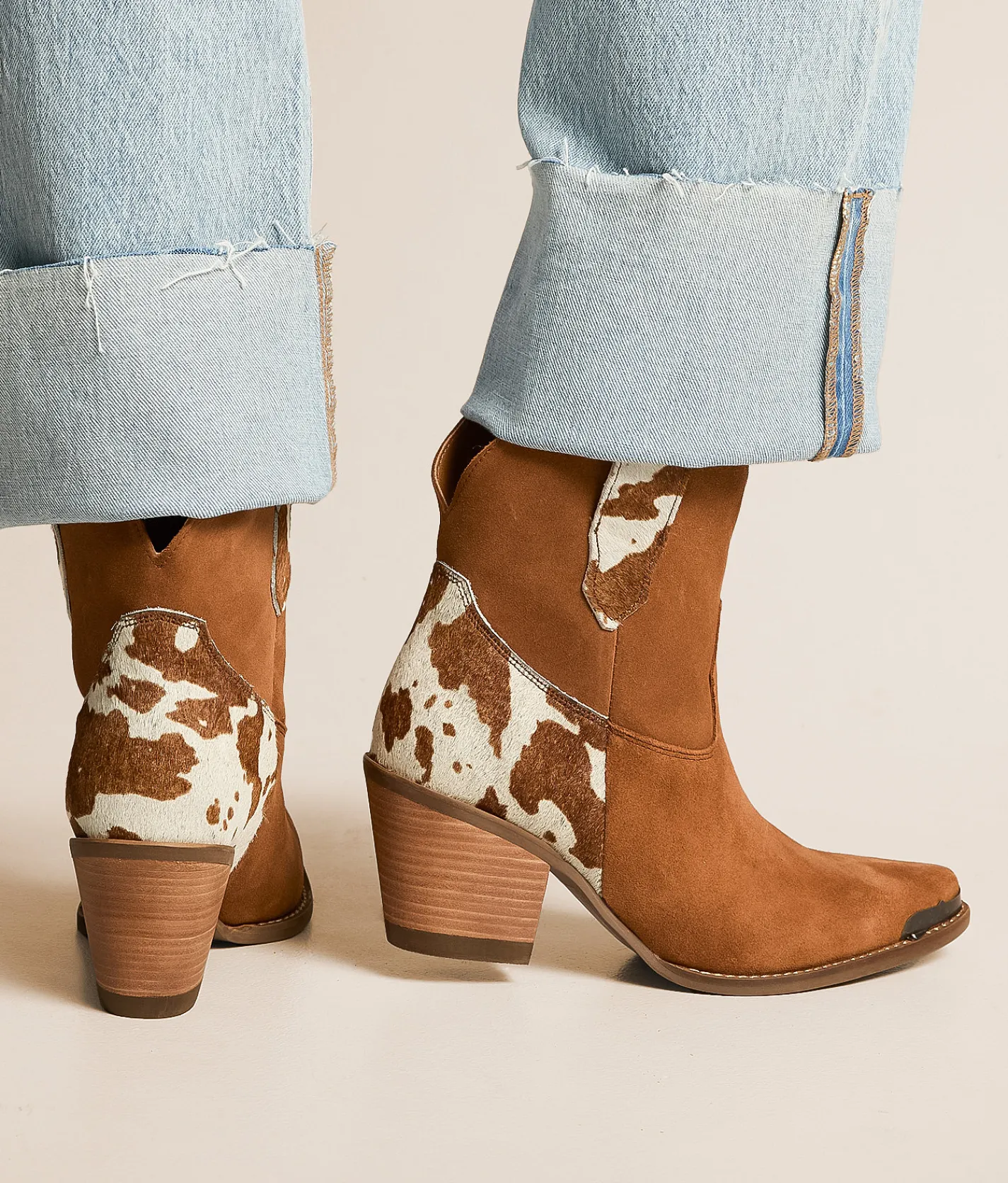 Dingo Texas Charm Cow Leather Western Ankle Boot Camel Cow