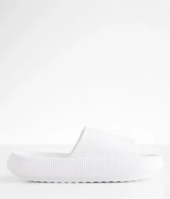 Shoes | BKE Textured Slide White