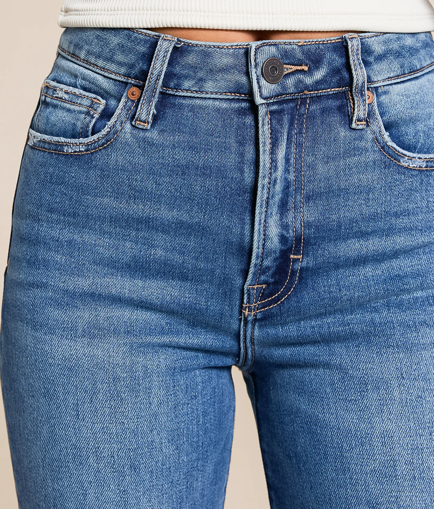 HIDDEN Tracey Cropped Straight Stretch Cuffed Jean Davenport Outlet