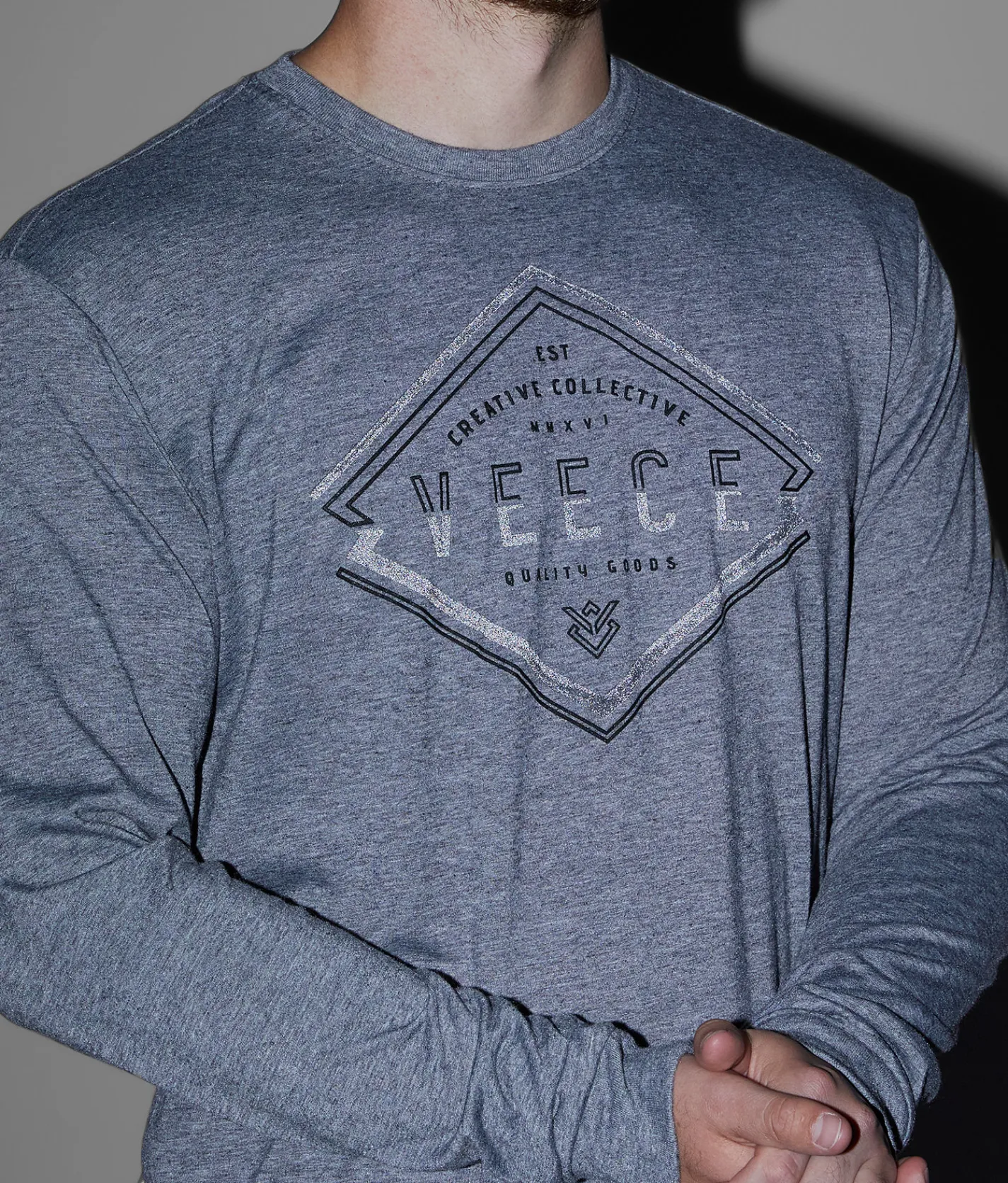 Veece Uncharted Split T-Shirt Charcoal Outlet