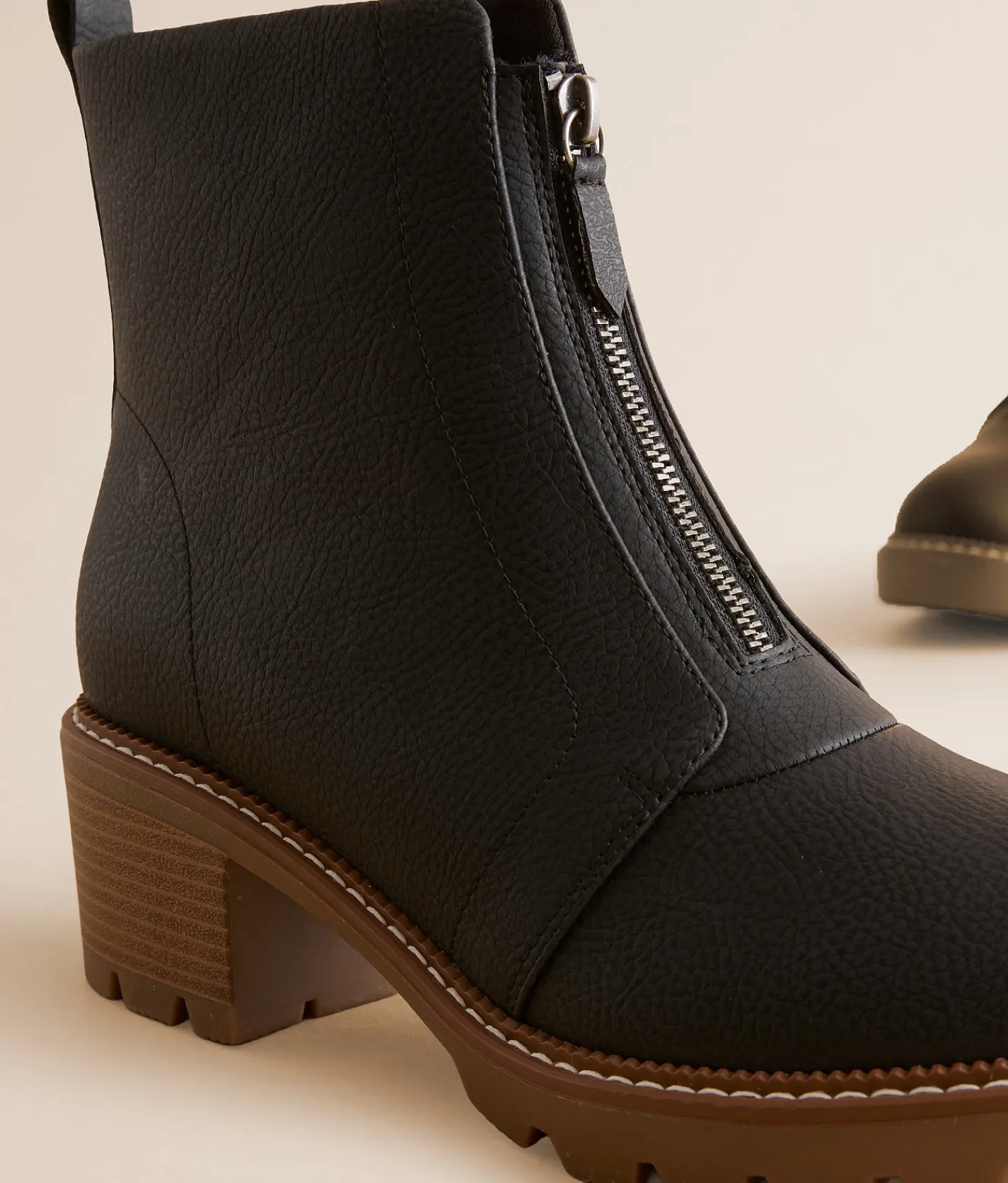 Mia Venad Ankle Boot Black New