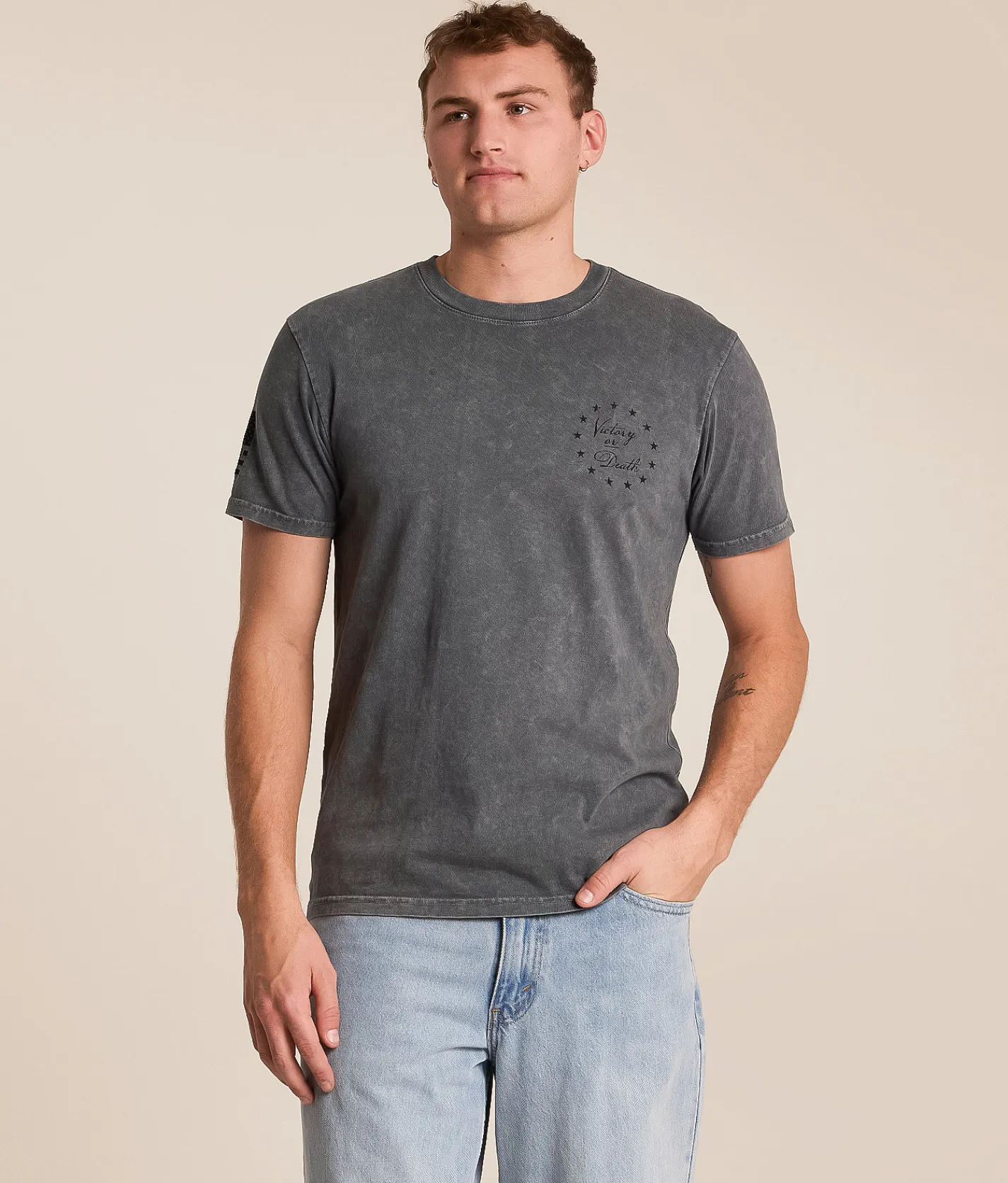 Tops|Graphic T-Shirts | Howitzer Victory T-Shirt Turbulence Mineral Wash