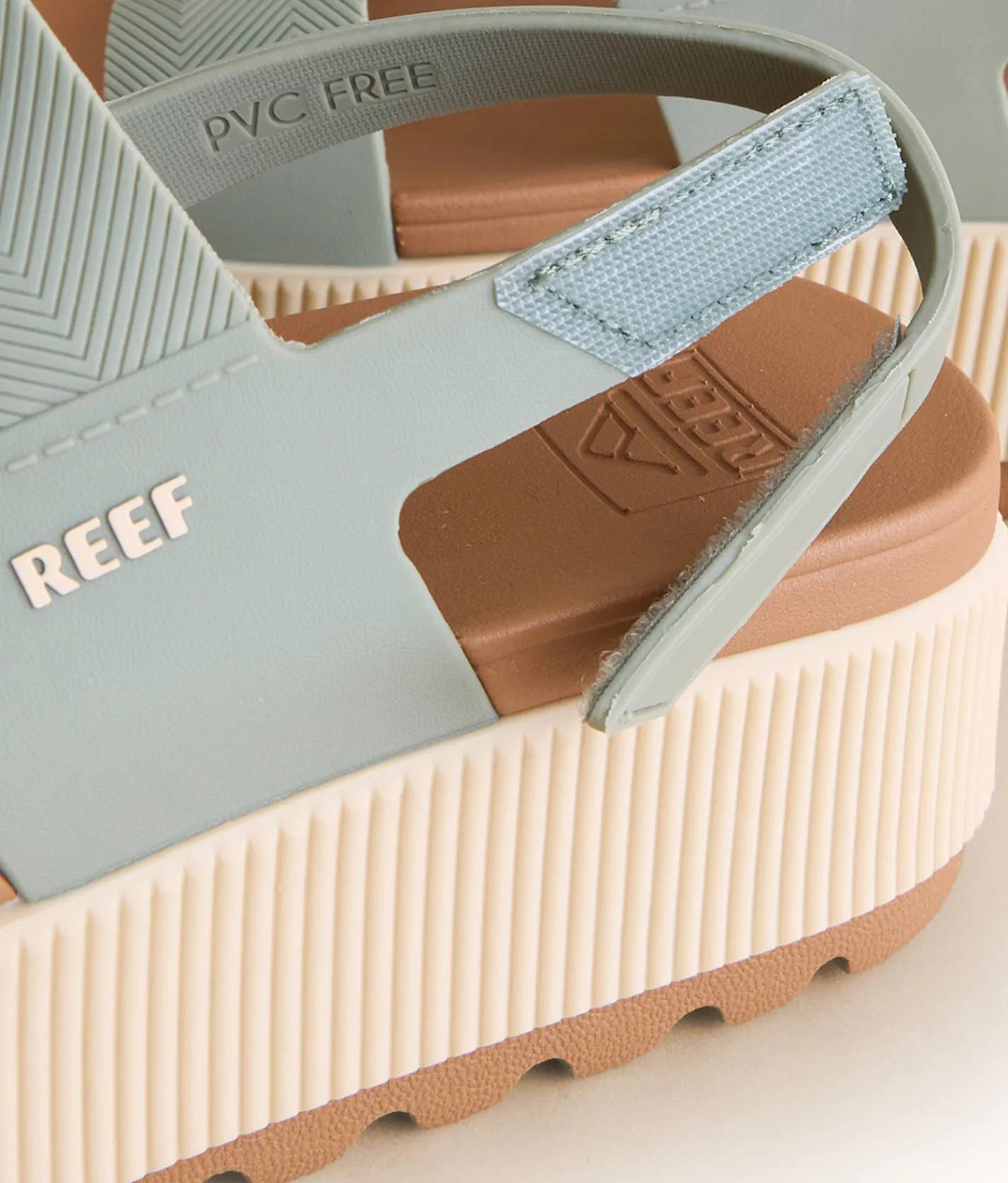Reef Water Vista Higher Flatform Sandal Frosty New