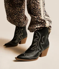 Muse & Co. Western Ankle Boot Black Hot