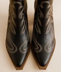 Muse & Co. Western Ankle Boot Black Hot