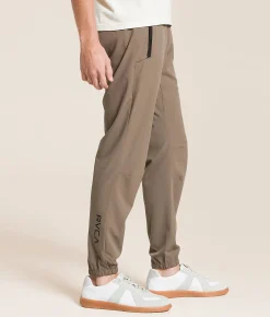 RVCA Yogger II Stretch Jogger Mushroom Best